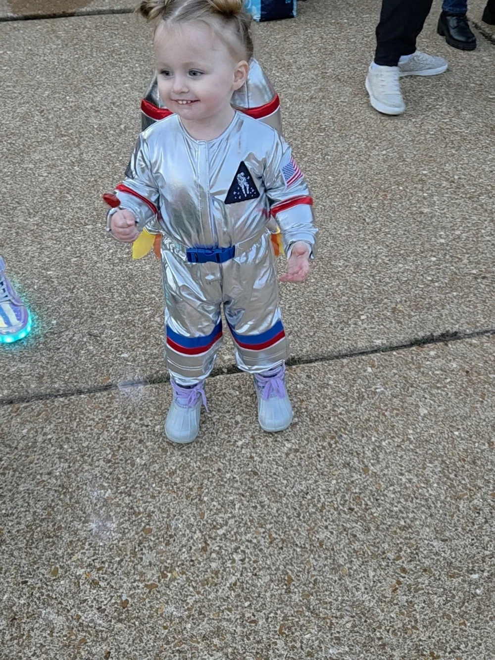 Pottery Barn Kids Silver ASTRONAUT Costume with LIGHT UP JETPACKS! Retail $99